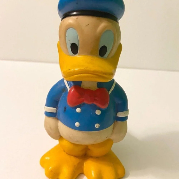 Vintage Donald Duck Coin Bank 6 Inch Tall Figure Missing Bottom Stopper - Picture 10 of 12